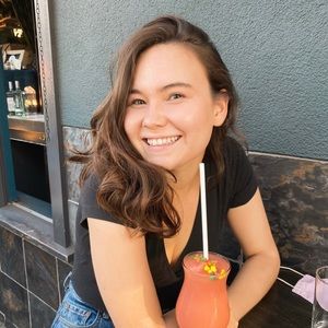 Meet your Posher, Liv